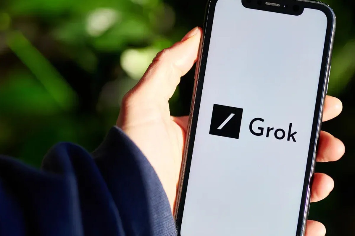 هوش مصنوعی Grok روی تلفن همراه نصب شده است.